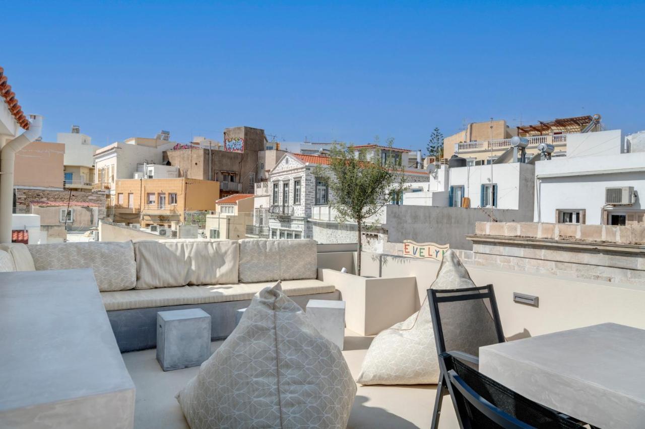 The Heart Of Syra - Your Home In Ermoupolis Exterior photo