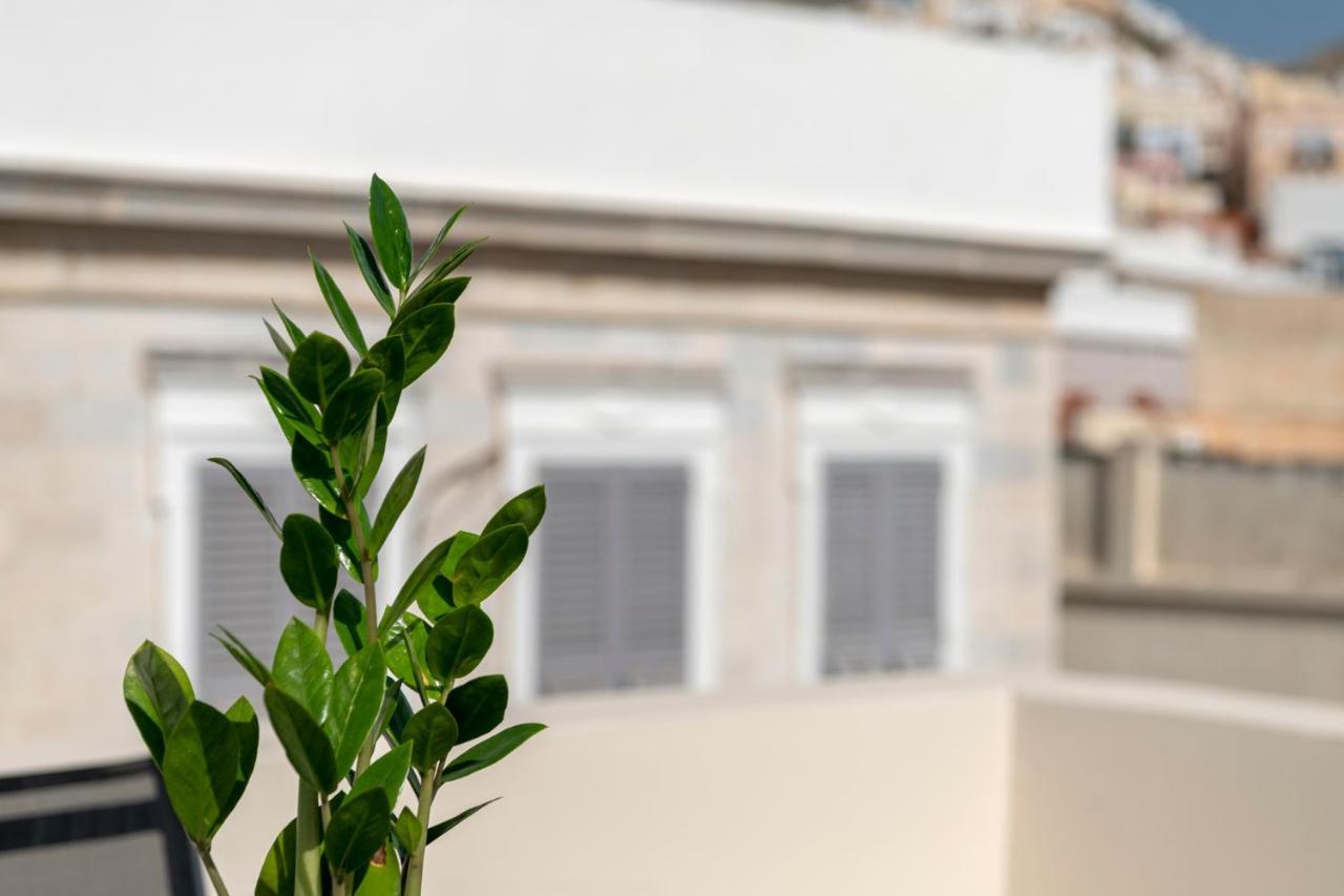 The Heart Of Syra - Your Home In Ermoupolis Exterior photo